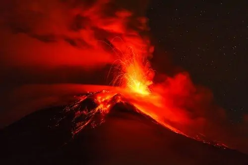 Tungurahua volcano explosion on february 2014 at night - ultimate ecuador travel guide