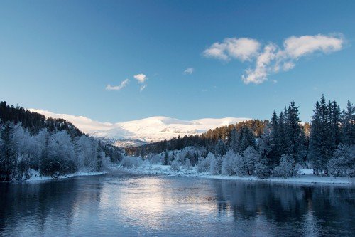 Mountain winter landscape. - ultimate norway travel guide