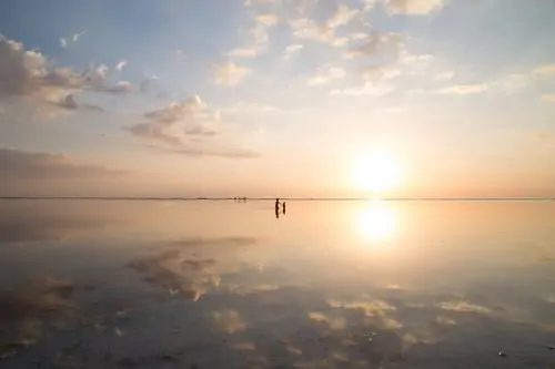 Beach at Sunset - Aruba Travel Guide