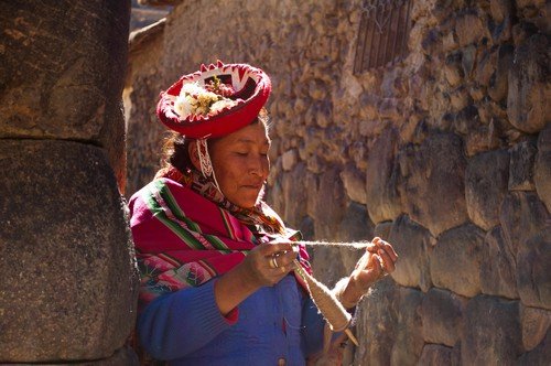 Peruvian woman in traditional clothings