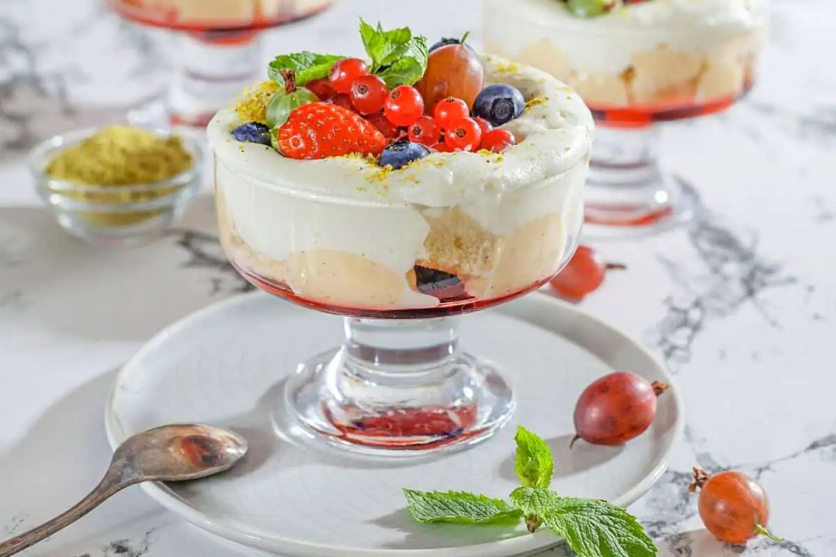 English Christmas Trifle - England Foods