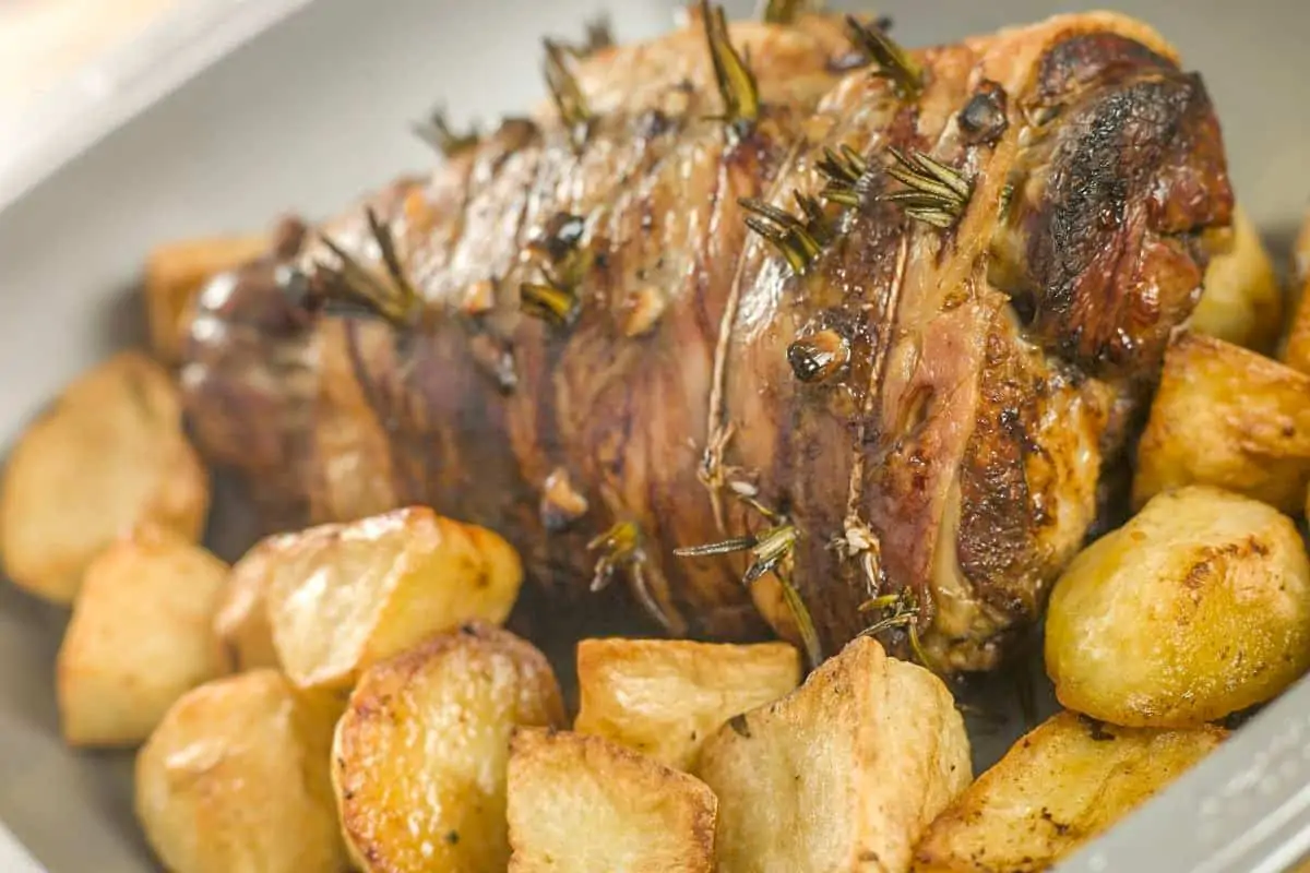 Roast Lamb with Spring Herb Crumbs - England Foods