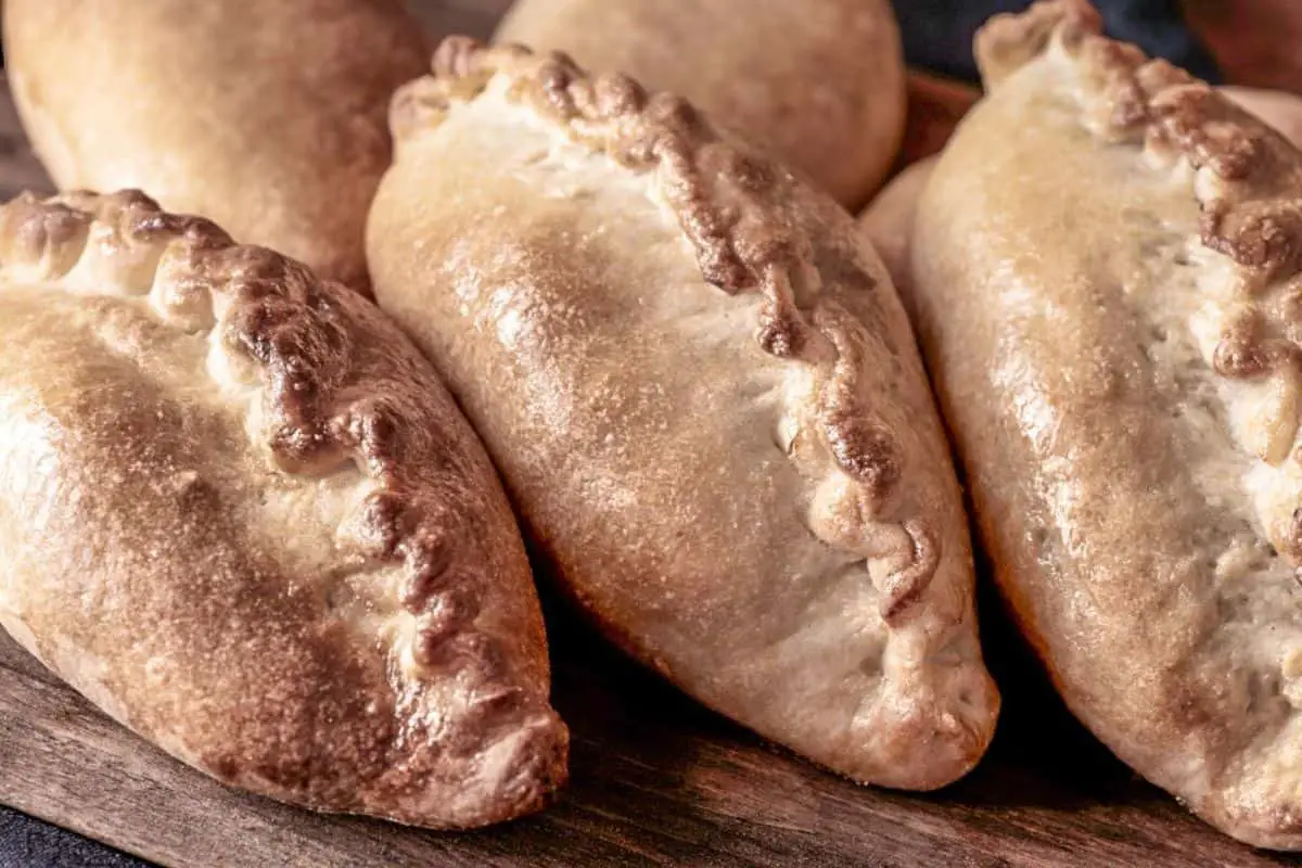 13. Russian Food - Russian Piroshki