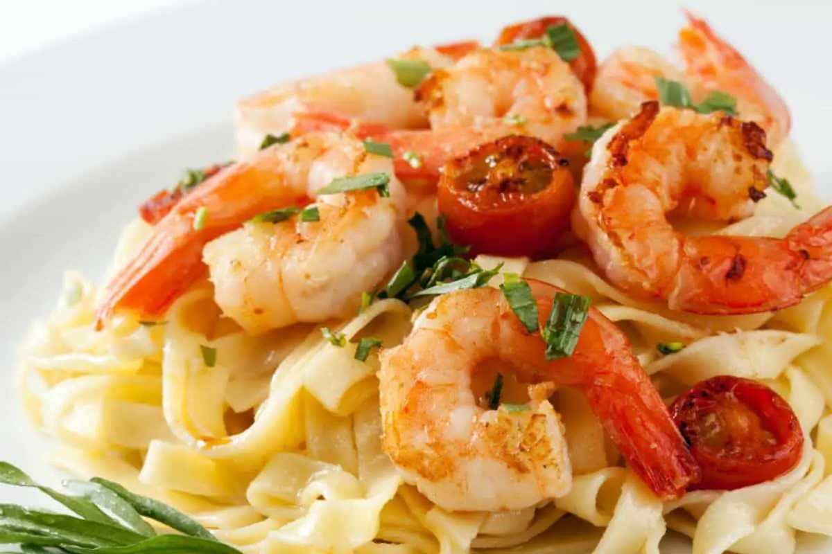 14. Creamy Mozzarella Shrimp Pasta