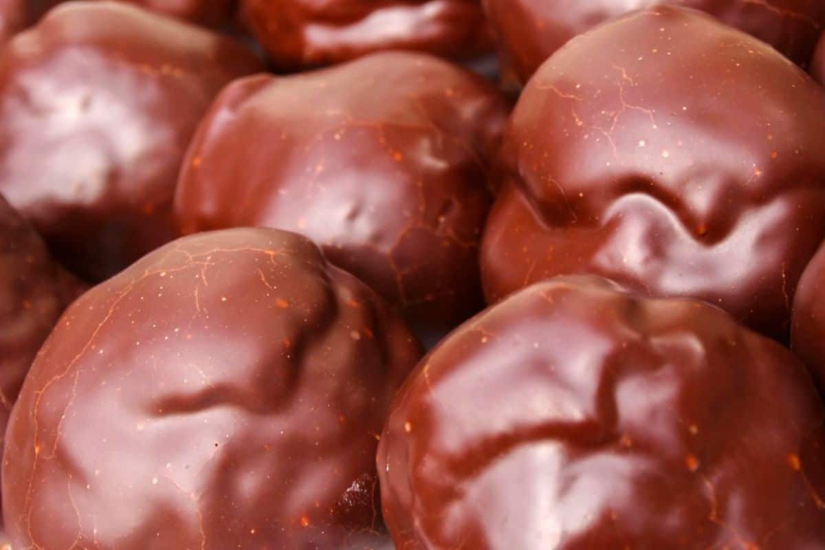 19. Austrian Chocolate Balls