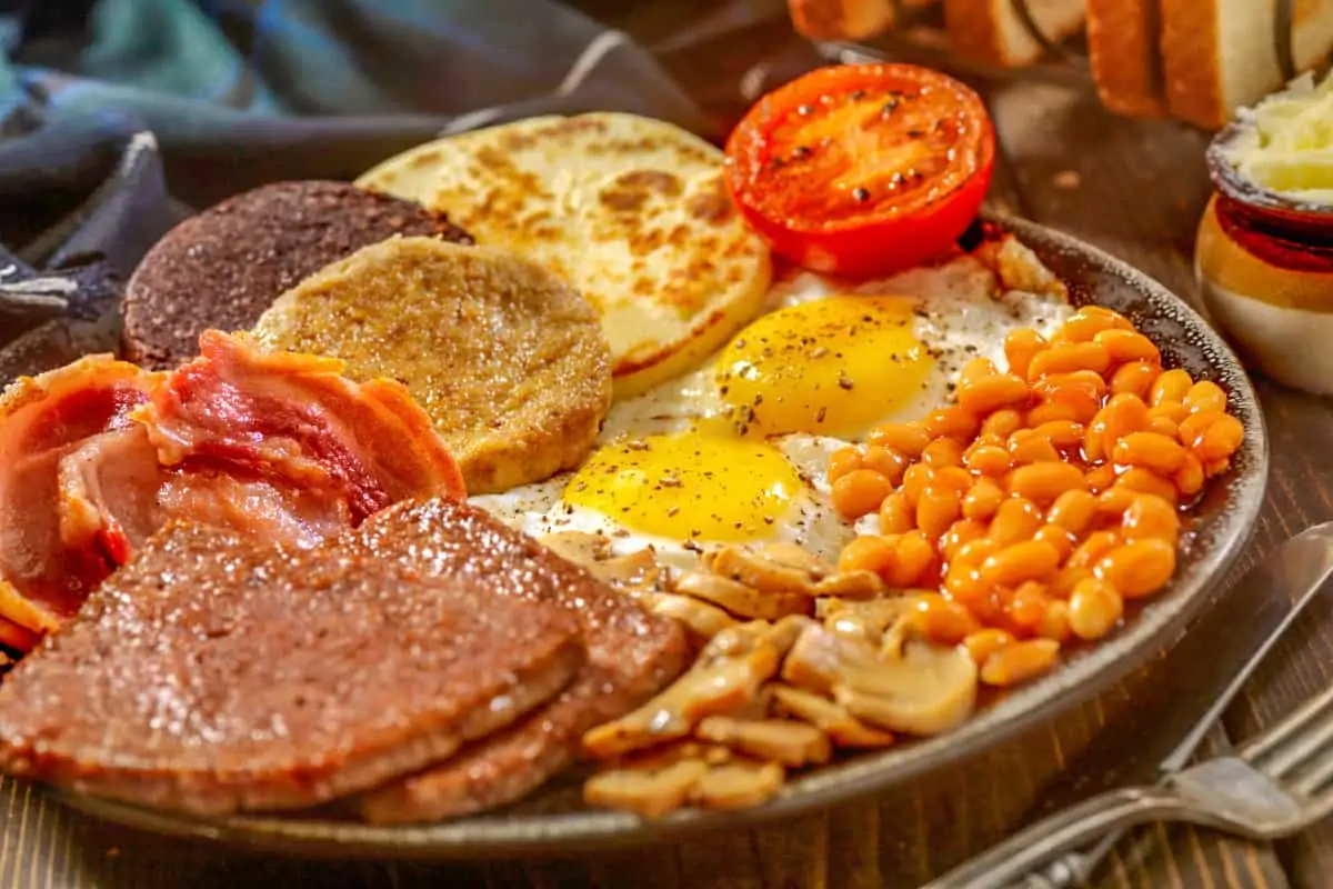 2. Full Scottish Breakfast You Can Make At Home - Traditional Scottish Food