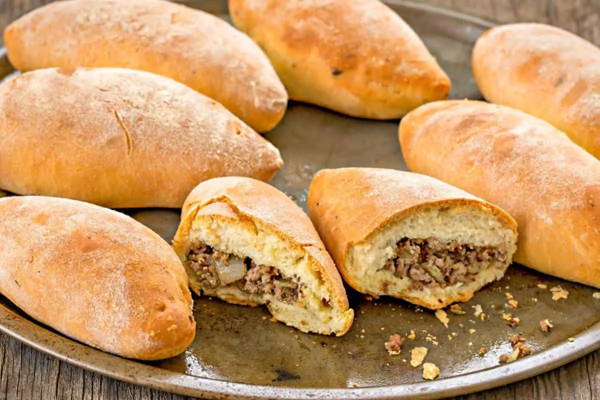 5. Russia Cuisines - Russian Piroshki (meat hand pies) (1)