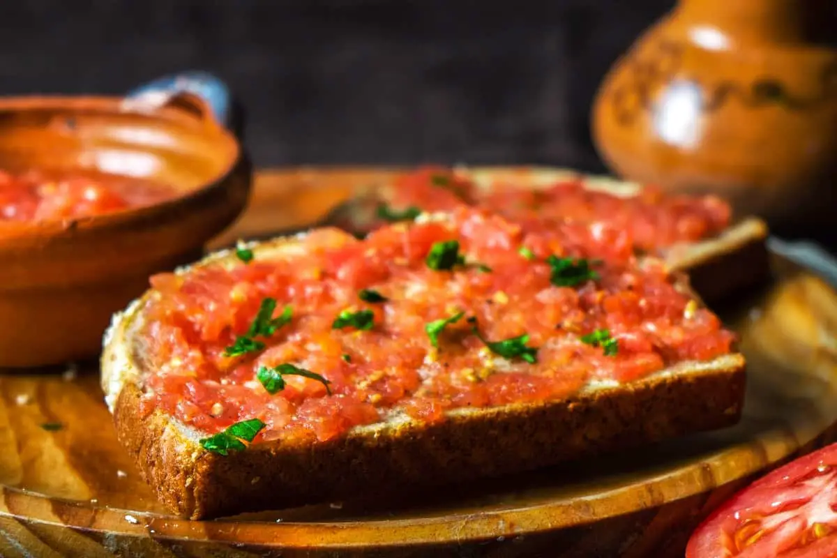 Pan Tumaca (Tomato Bread) - Spanish Dishes
