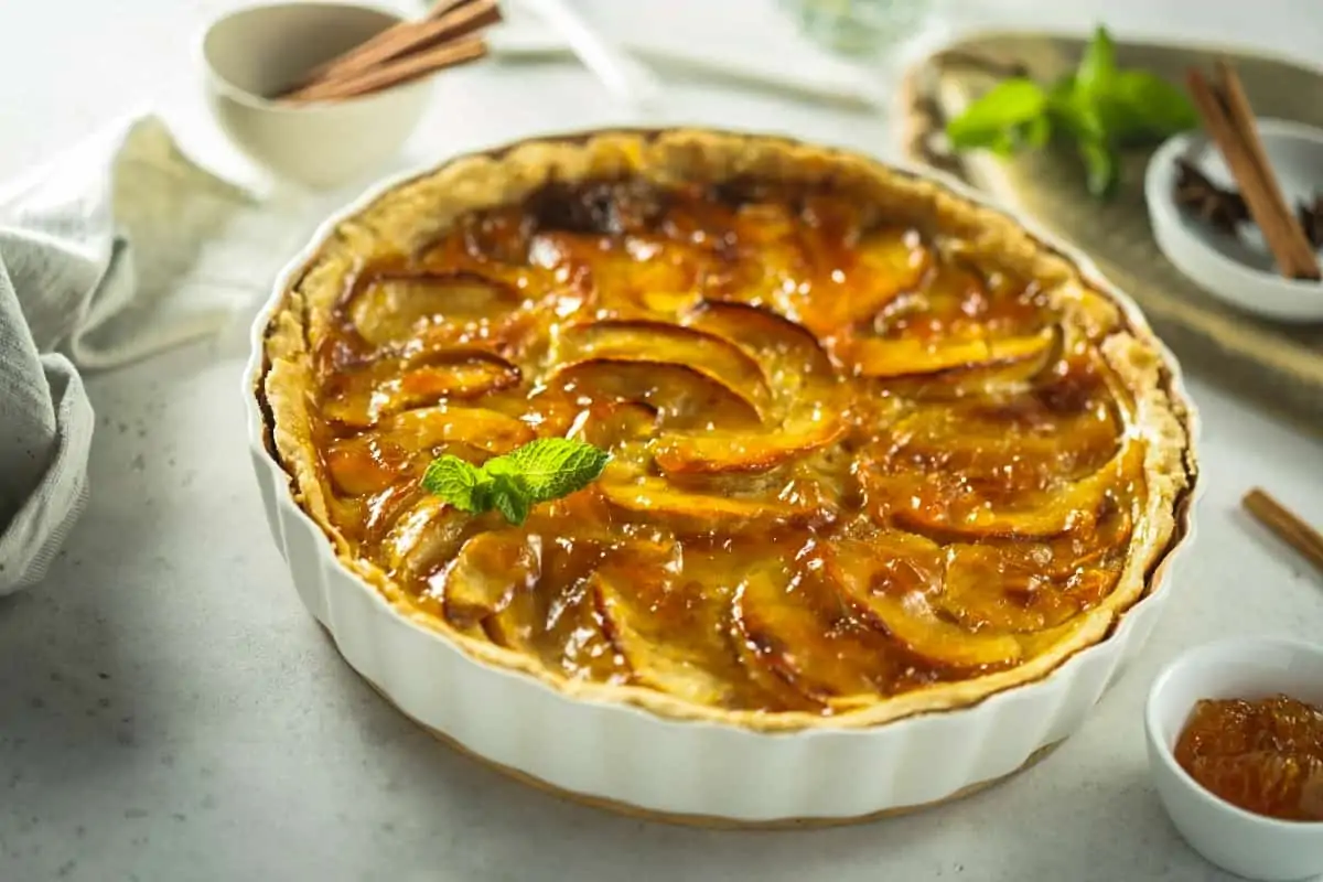 Spanish Apple Tart - Spanish Desserts