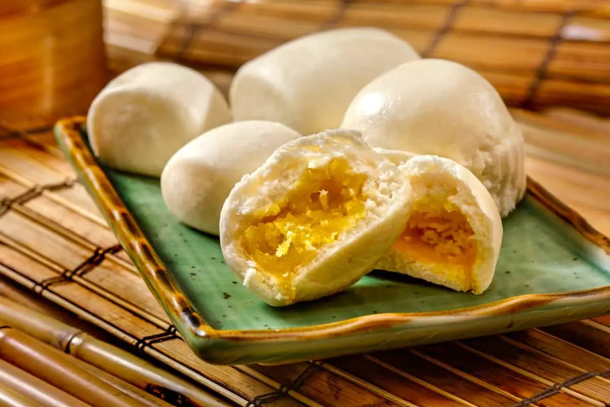 Soft Fluffy Chinese Steamed Buns - Easy Recipes