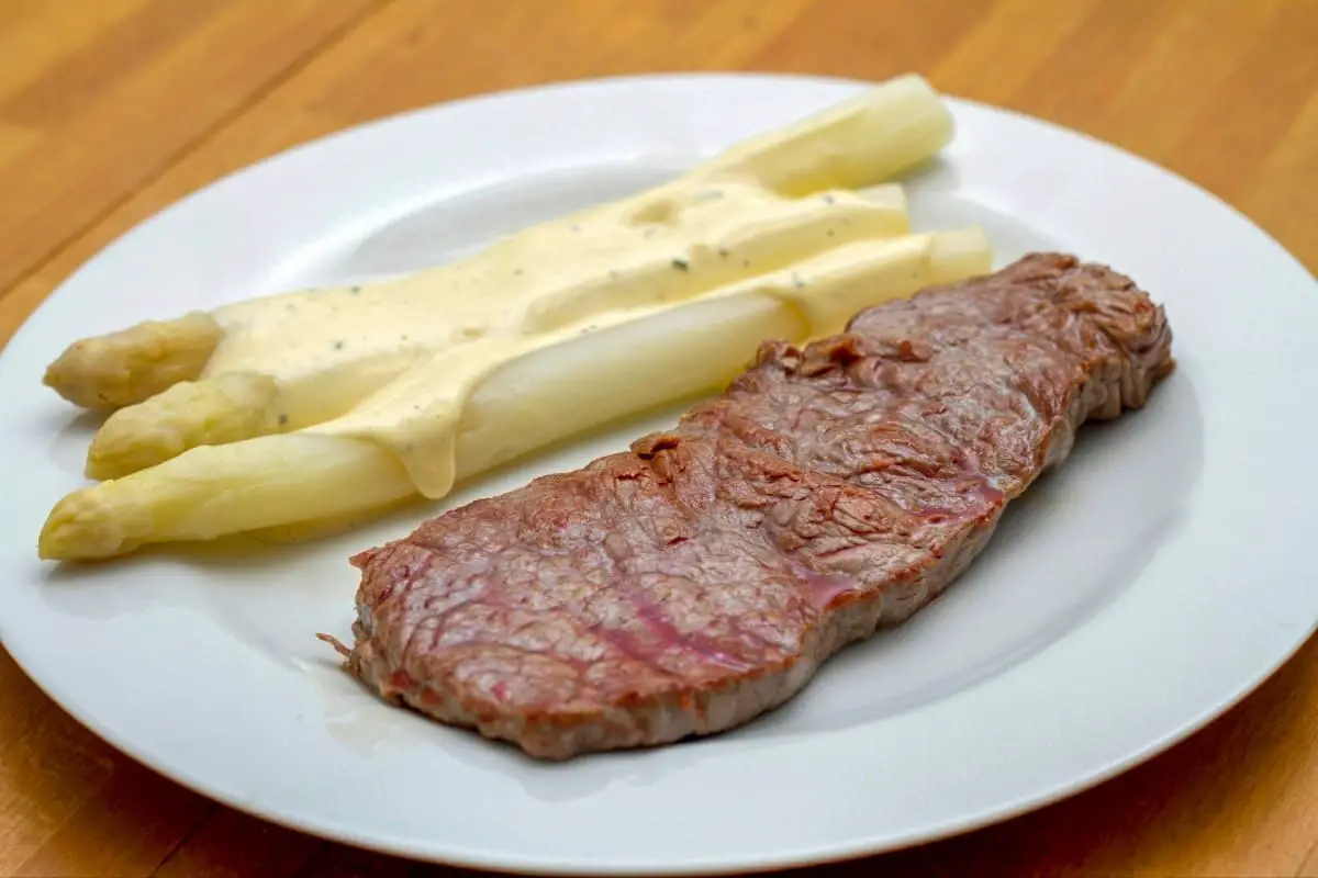Spargel (White Asparagus) - Traditional German Food