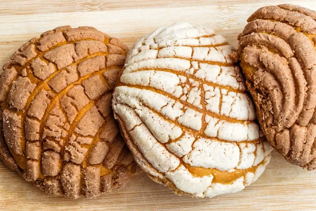 Conchas (Traditional Mexican Sweet Bread) - Mexican Foods