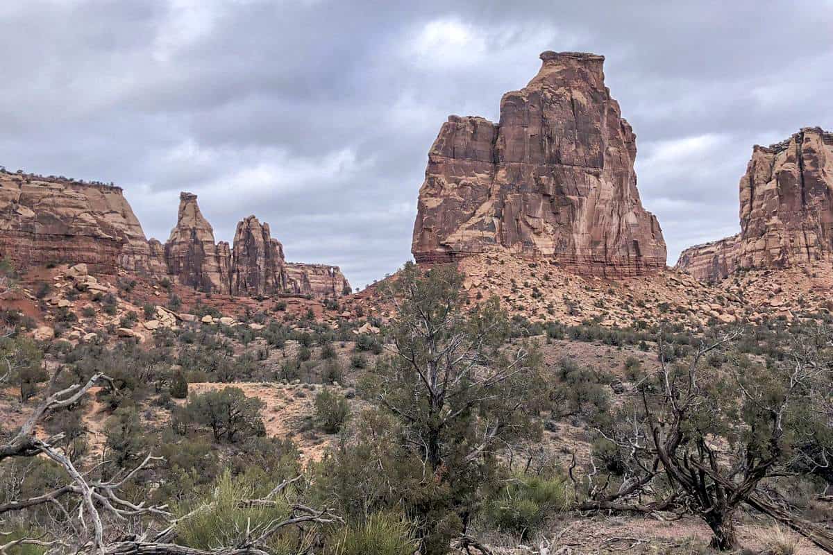 4 Monument Canyon Trail - Colorado National Monument Hiking Trail