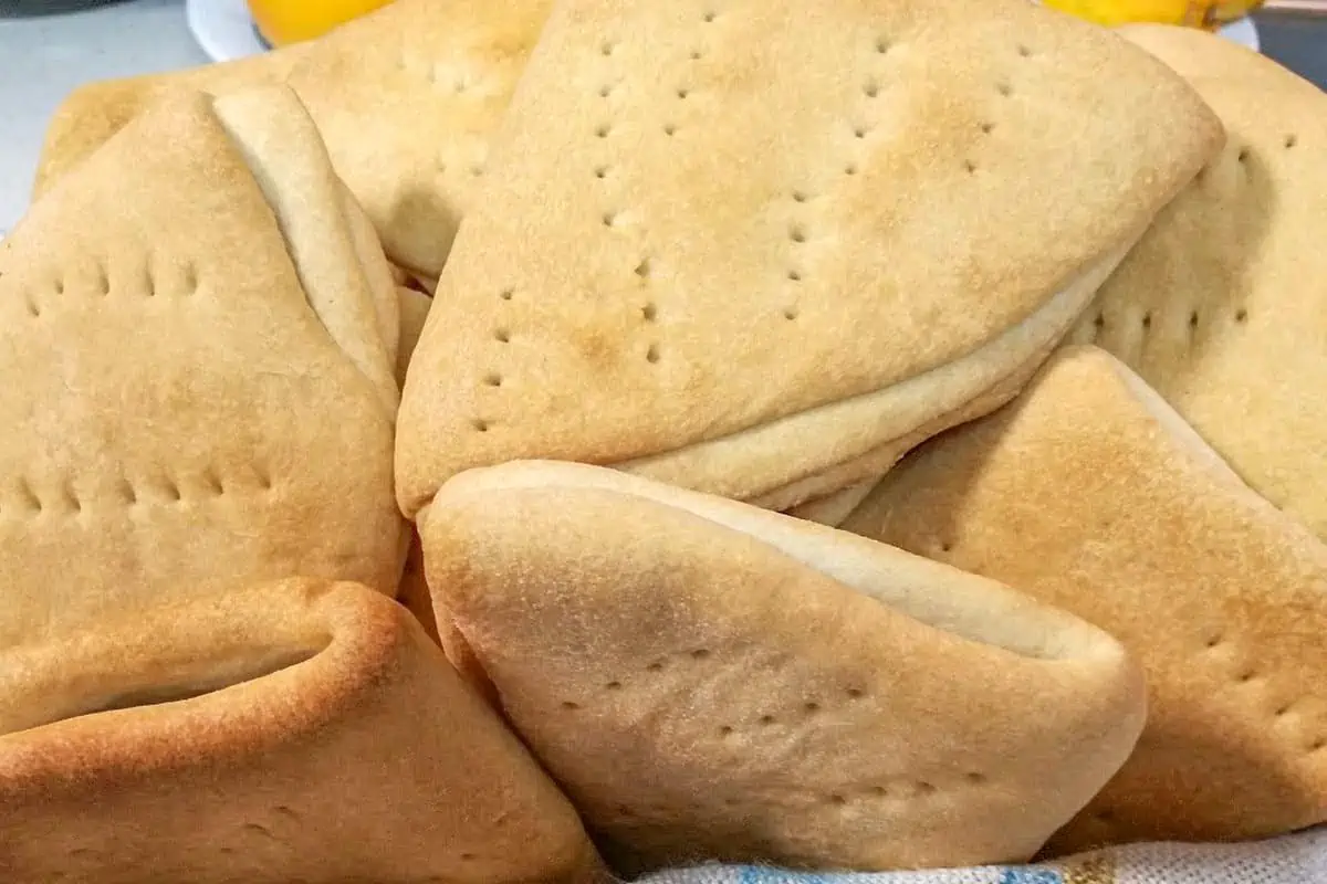 Chilean Dobladitas - Chilean Dishes