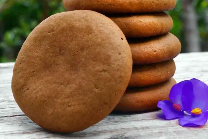 Galletas Cucas (Colombian Gingerbread Cookies)