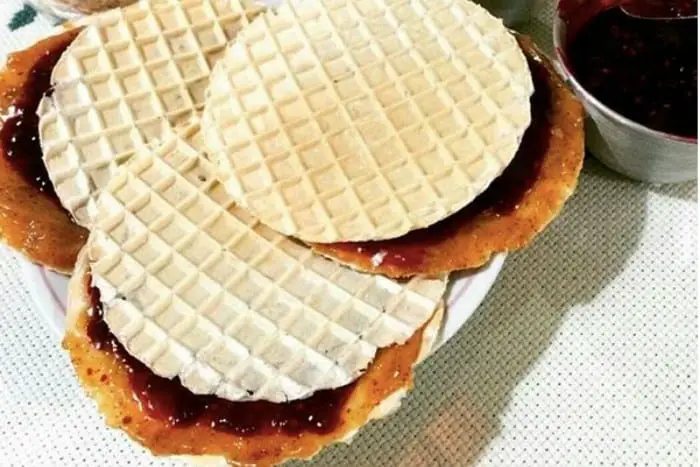 Obleas (Colombian Wafers) - Colombian Snack