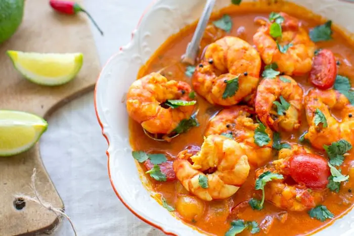 7. Burmese Prawn Curry - Burmese Dishes