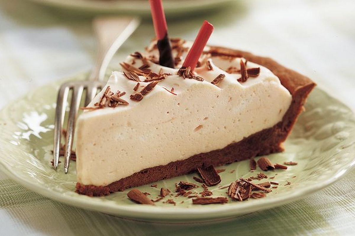35. Irish Cream Pie - Traditional Irish Food Recipes