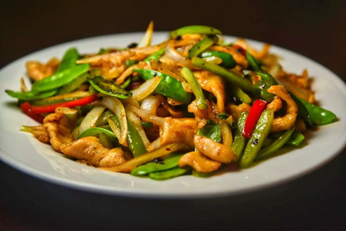 Thailand Recipe - Authentic Thai Basil Chicken (Very Easy and Fast)