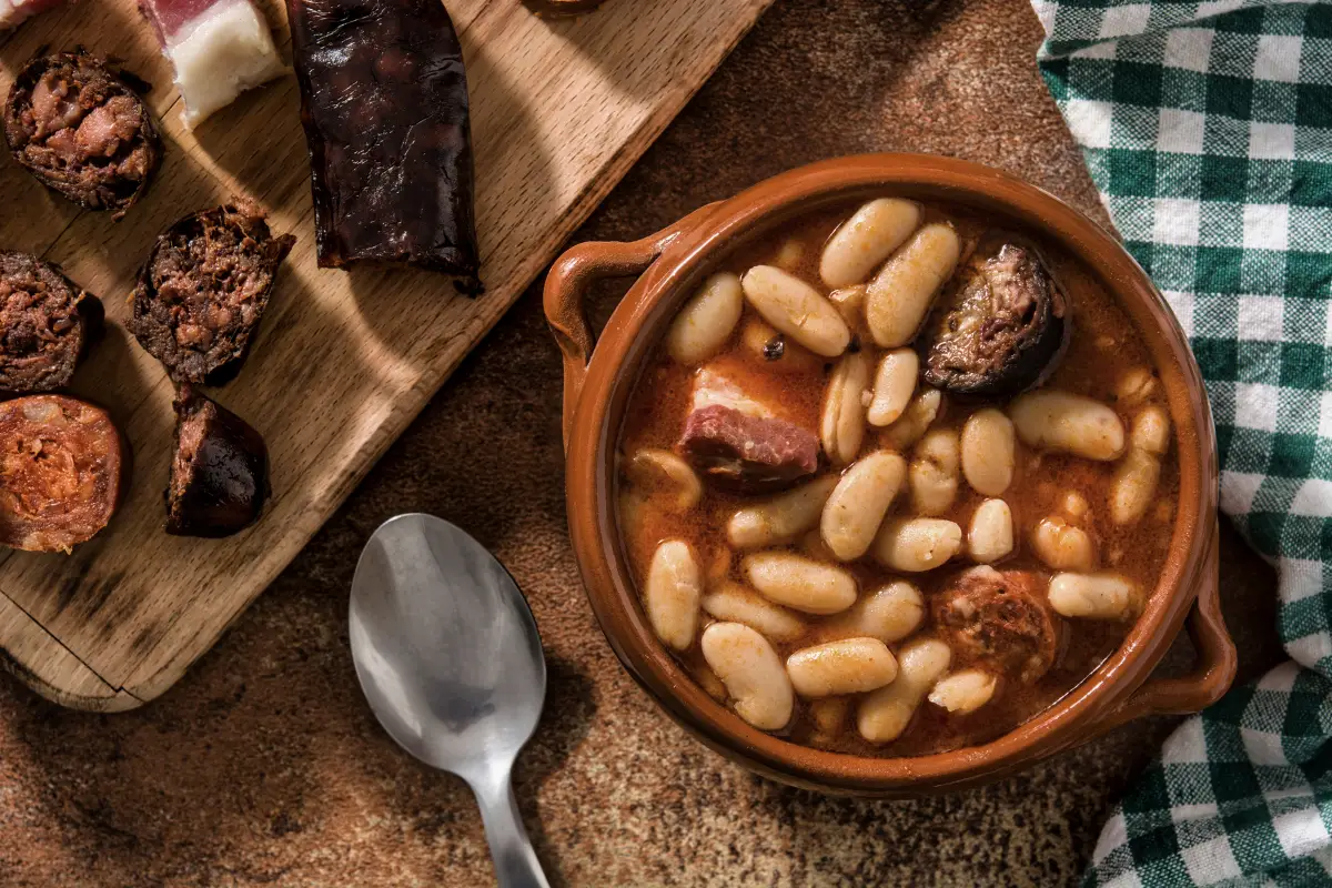 Croatian Bean and Sausage Soup (Grah)