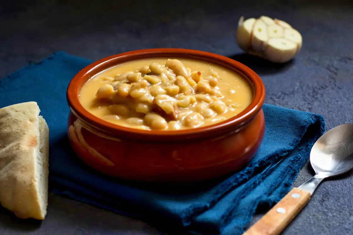 Serbian food - Pasulj Serbian White Bean Soup