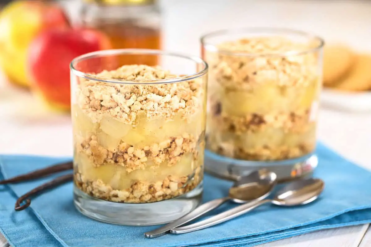 Old-fashioned Danish Apple Trifle - Danish Recipe