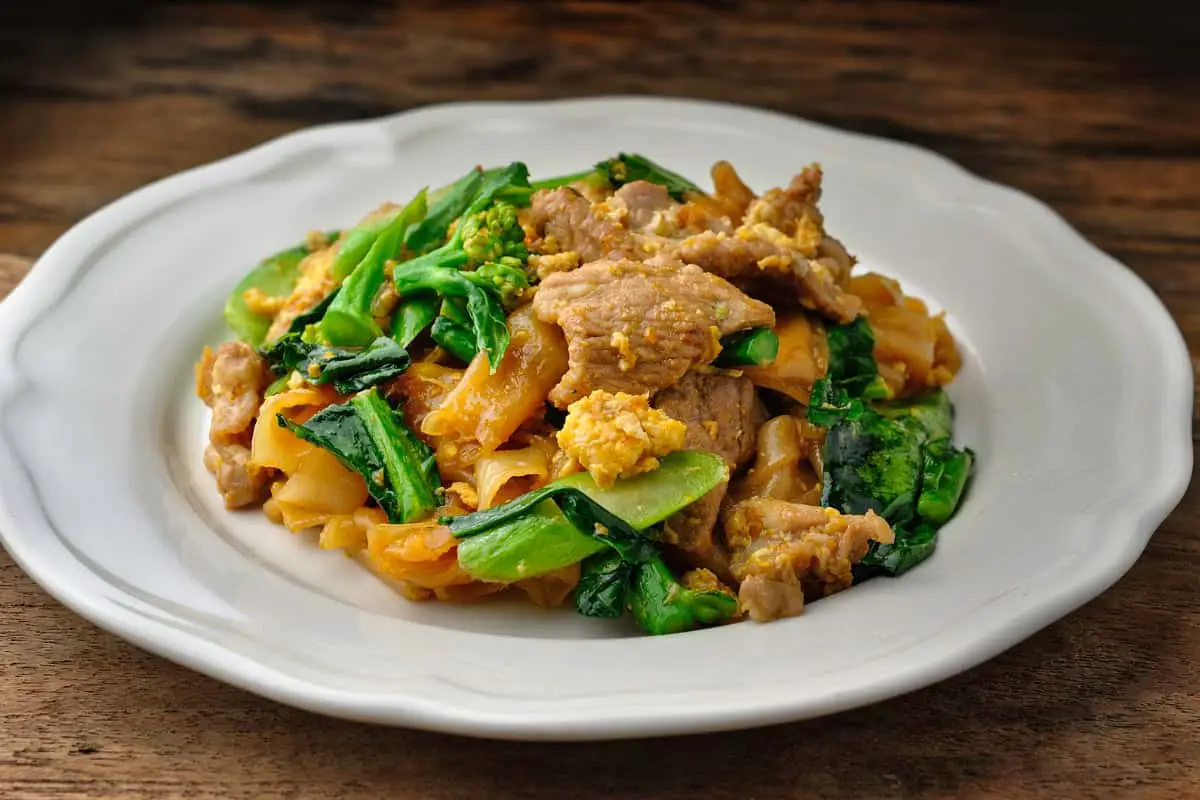 Spicy Thai Basil Chicken (Pad Krapow Gai)