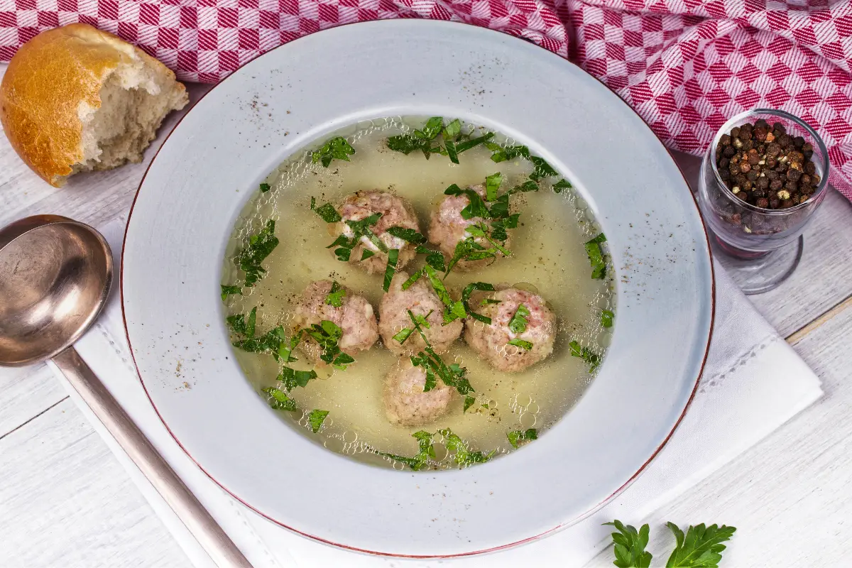 Bulgarian Meatball Soup – Supa Topcheta