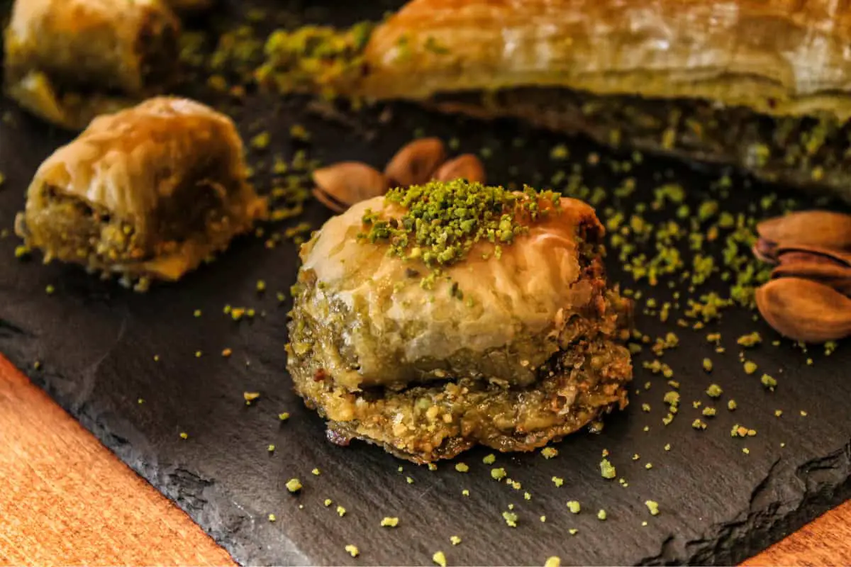 30. Delicious Bulgarian Baklava Recipe (Walnut pie)