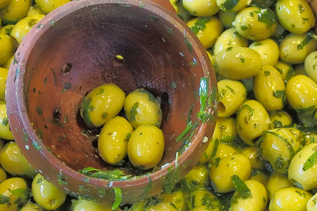 Egyptian Marinated Olives - Traditional Egyptian Recipes