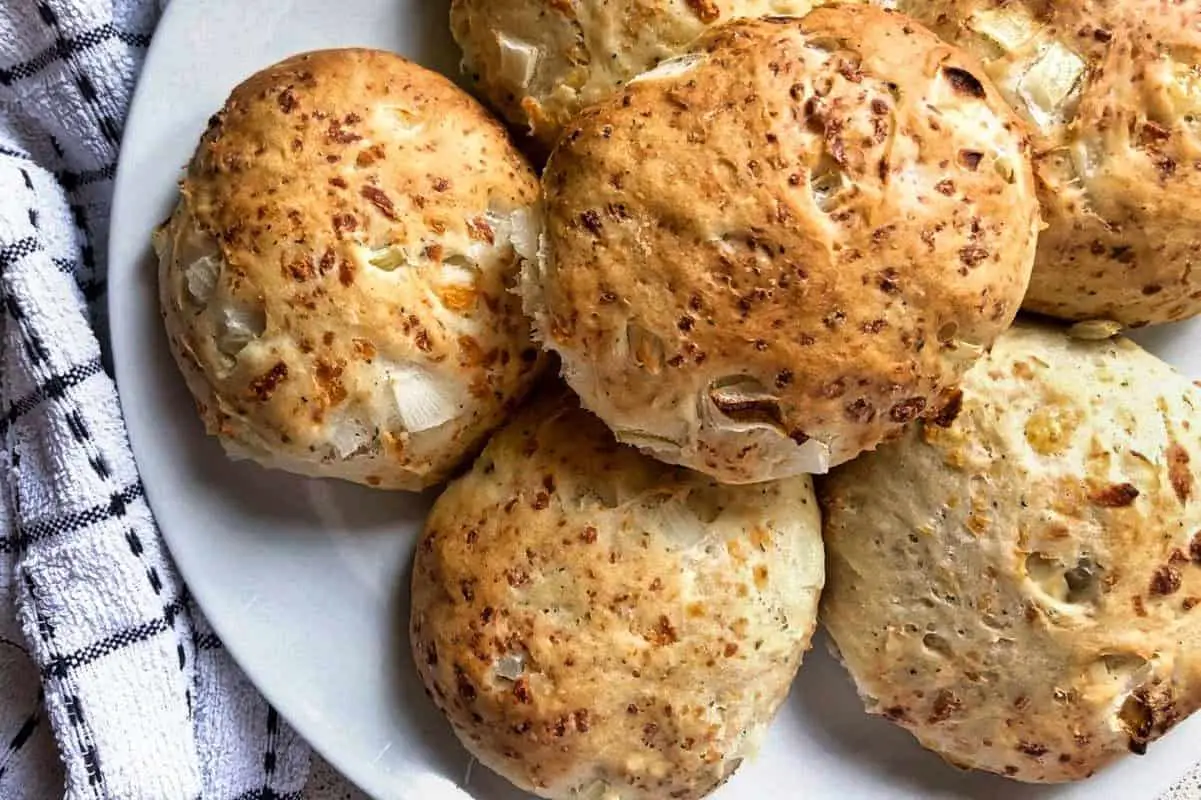 Hellimli Bread - Cypriot Cuisine