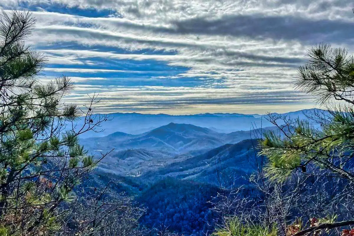 Noland Divide Trail - Best Trails in Smoky Mountains National Park.jfif (1)