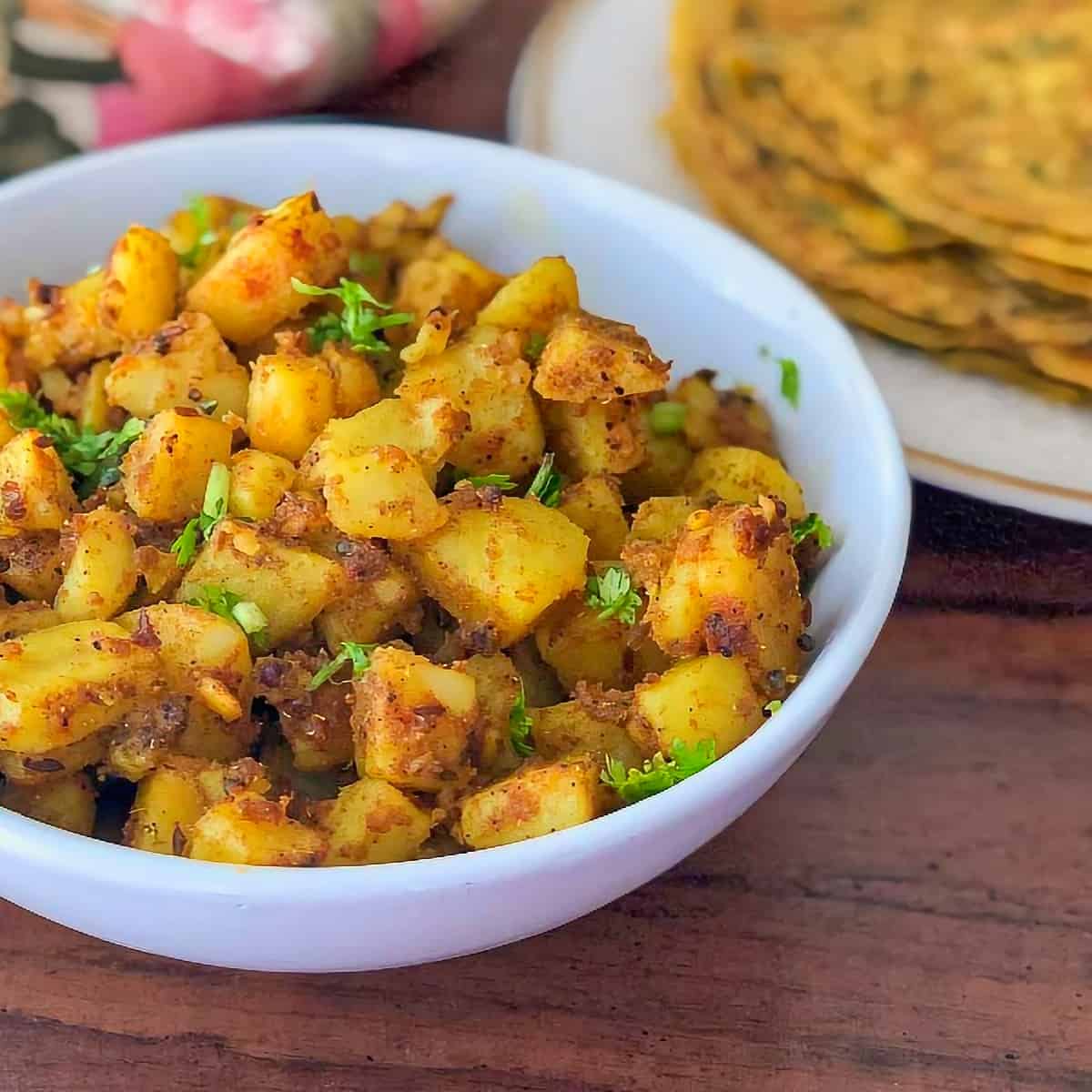 10 Sukhi Aloo Sabzi Recipe- 10 Minute Vegetarian Indian Recipe