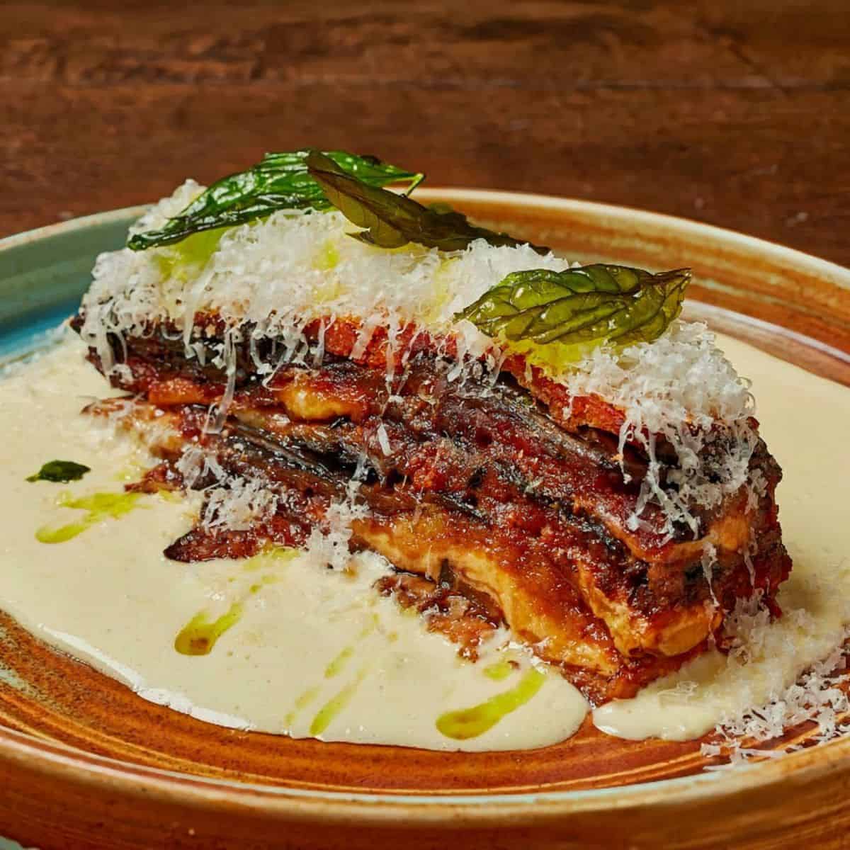 6. Aubergine Parmigiana - recipe for Italian casseroles