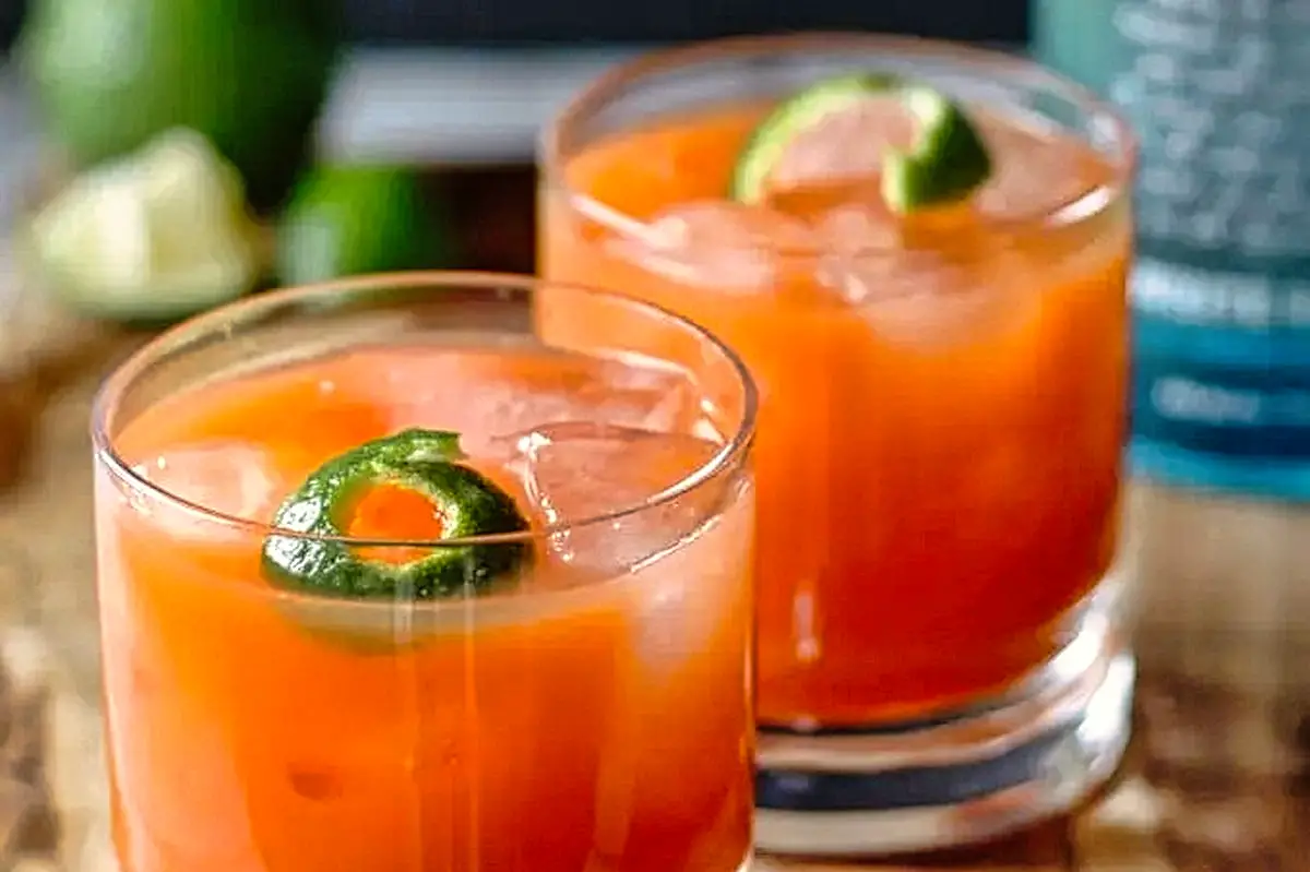 12. Rum + Orange + Carrot Juice Cocktails