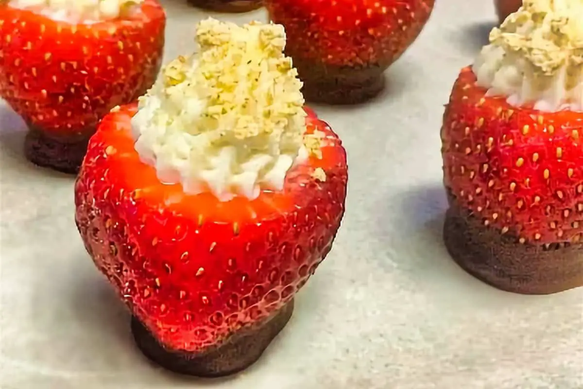 Strawberry Cheesecake Bites - Strawberry Cream Cheese Dessert Recipes