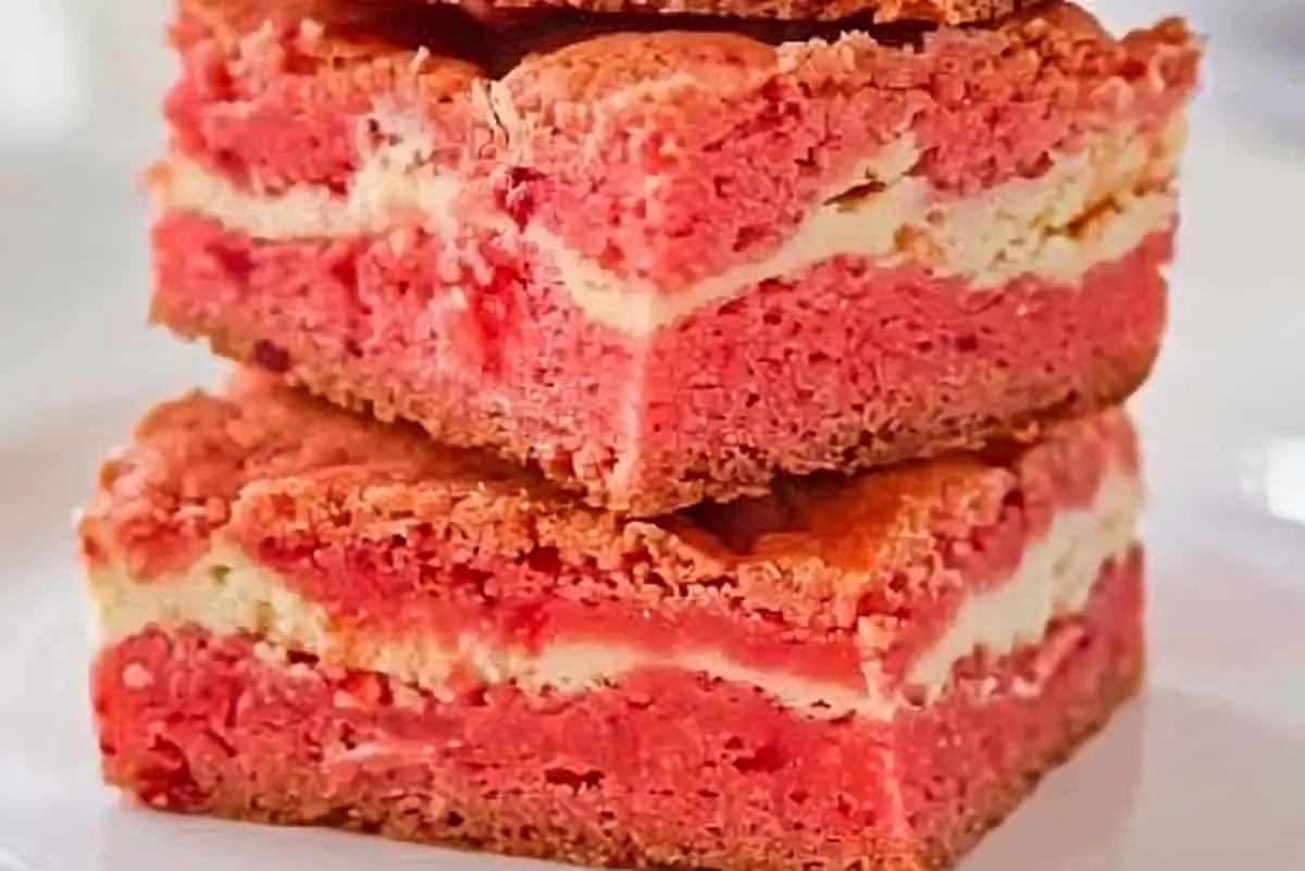 Strawberry Cheesecake Brownies - Strawberry Cream Cheese Dessert Recipes