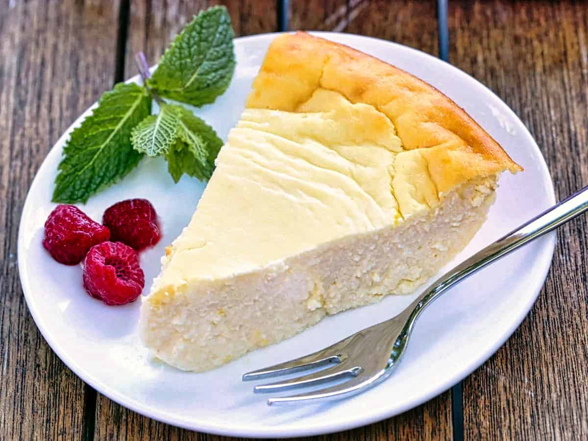 Crustless Ricotta Cheesecake