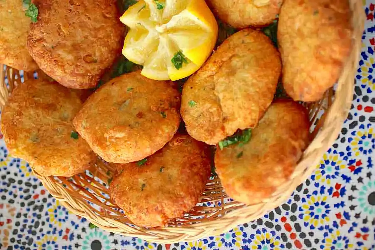 15. Maaqouda - Algerian food
