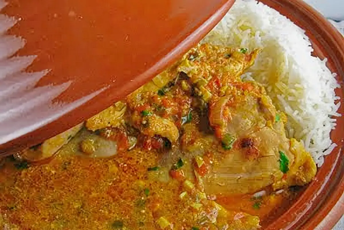Gabon-Nyembwe Chicken with Palm Nuts and Sauce - Gabon Food