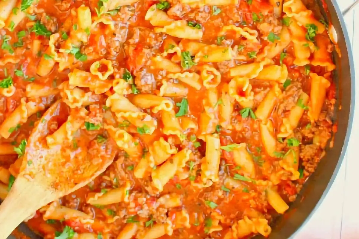 23. One Pot Cheesy Italian Goulash Campanelle