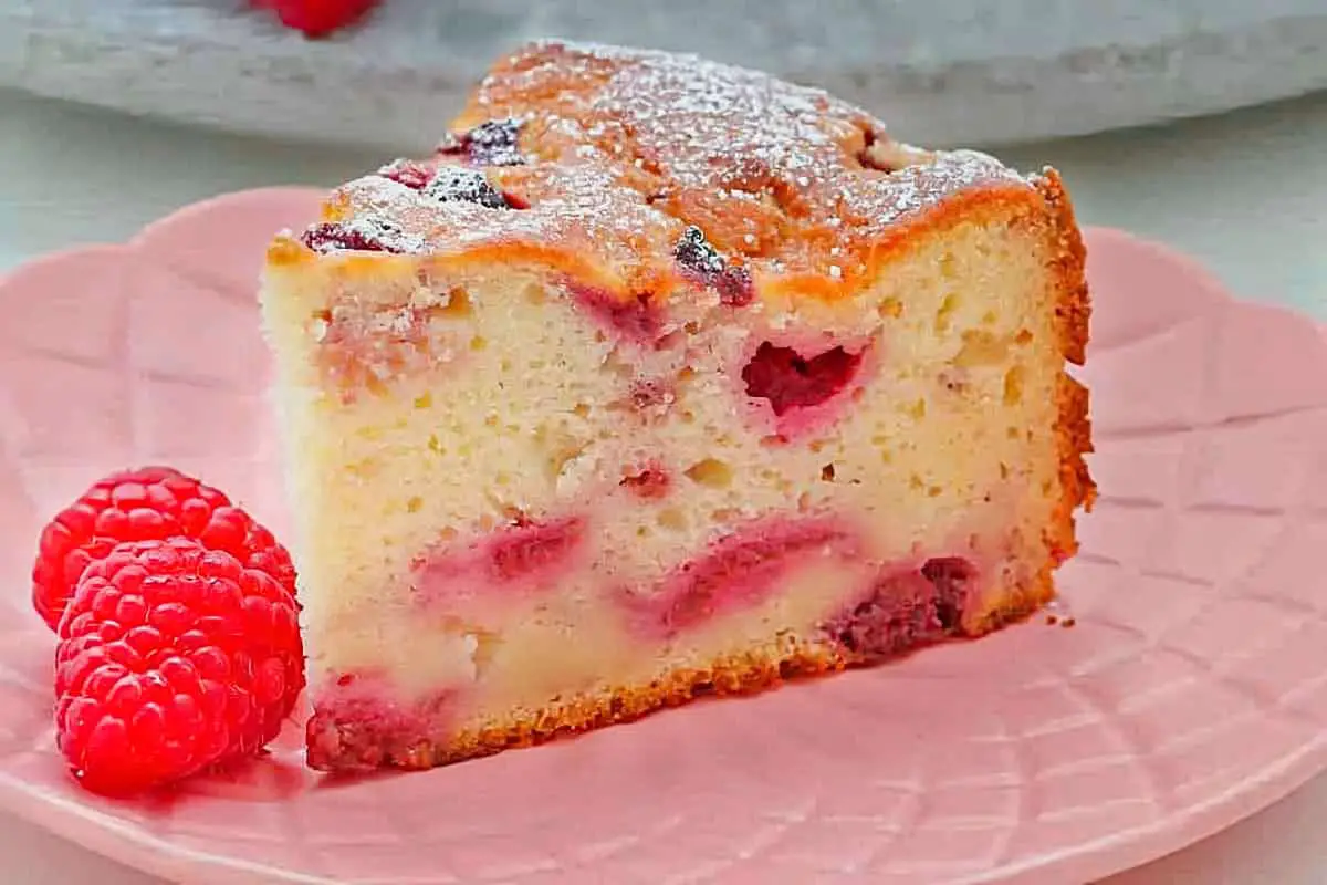 Raspberry-Ricotta Cake