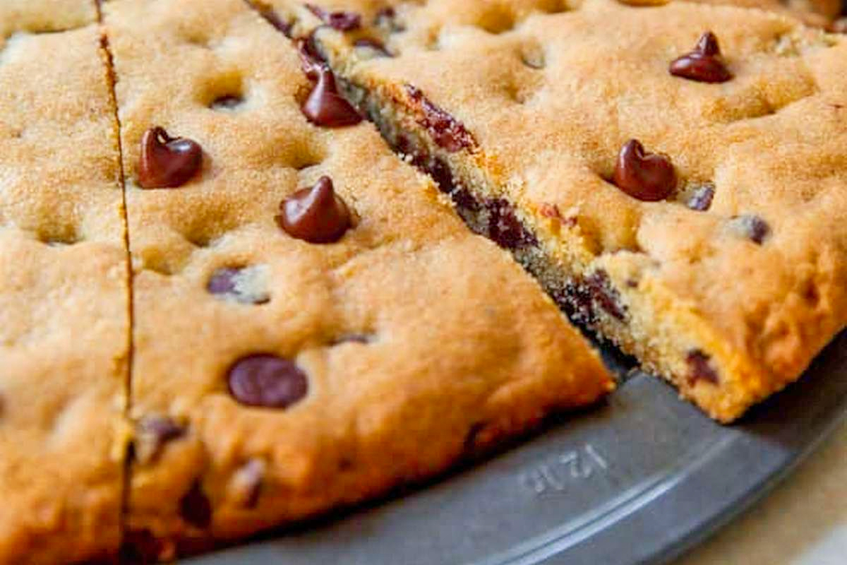 3. Chocolate Chip Cookie Pizza