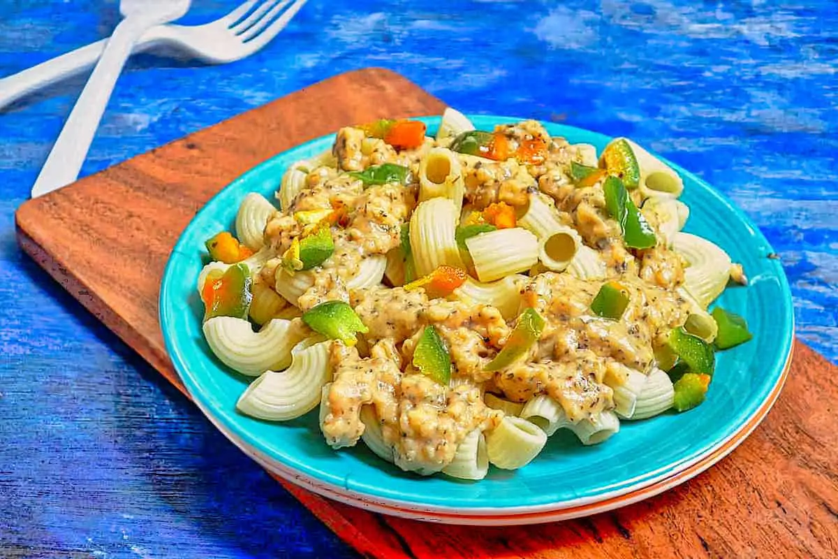 3. Macaroni With Tahini Sauce