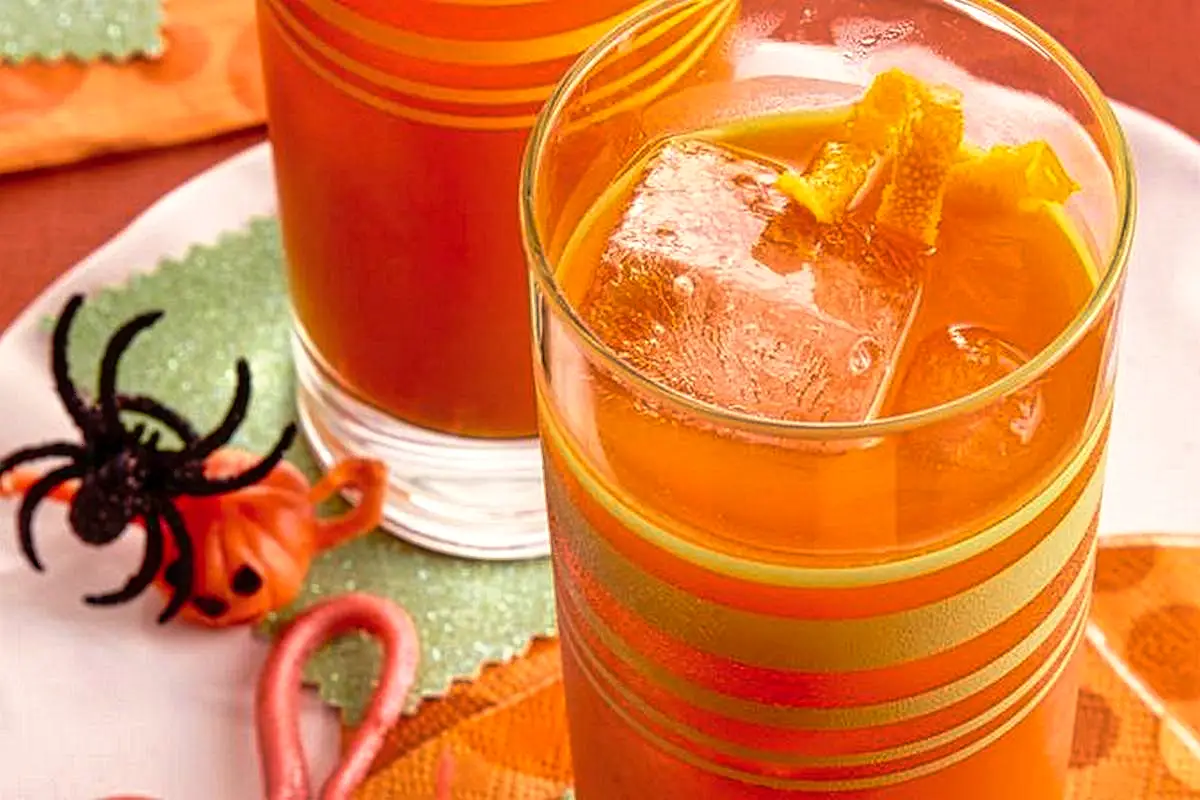3. Orange-Carrot Juice Cocktail for Halloween