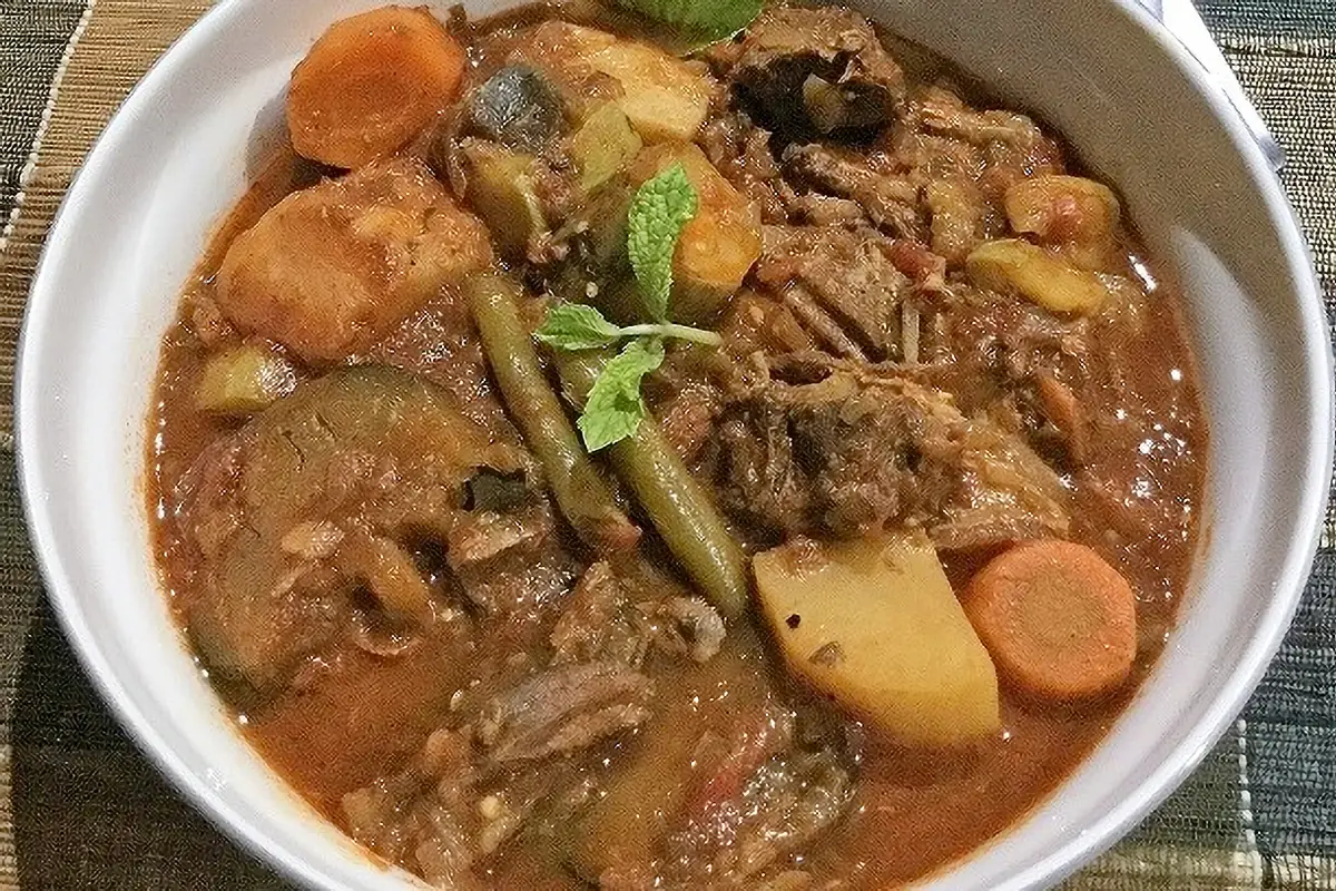 4. Thareed (Stewed Beef with Vegetables & Bread)