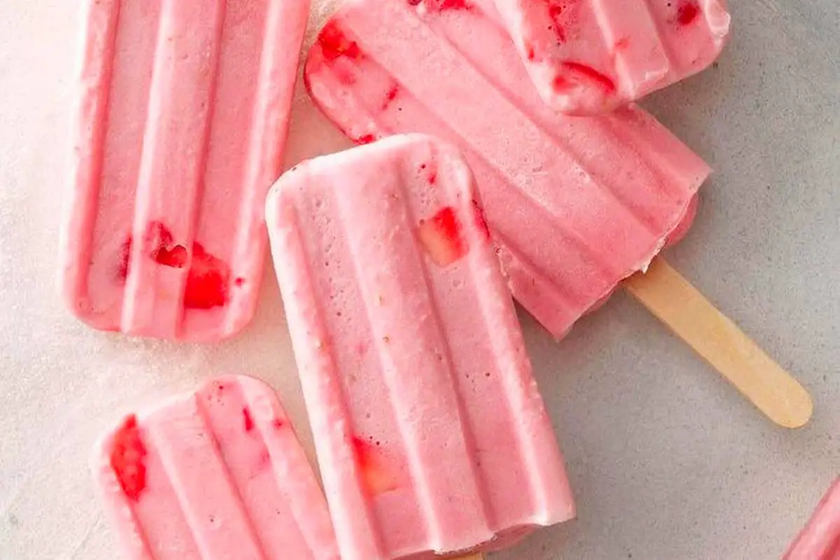 5. Coconut Milk Strawberry-Banana Pops - Strawberry Banana Desserts