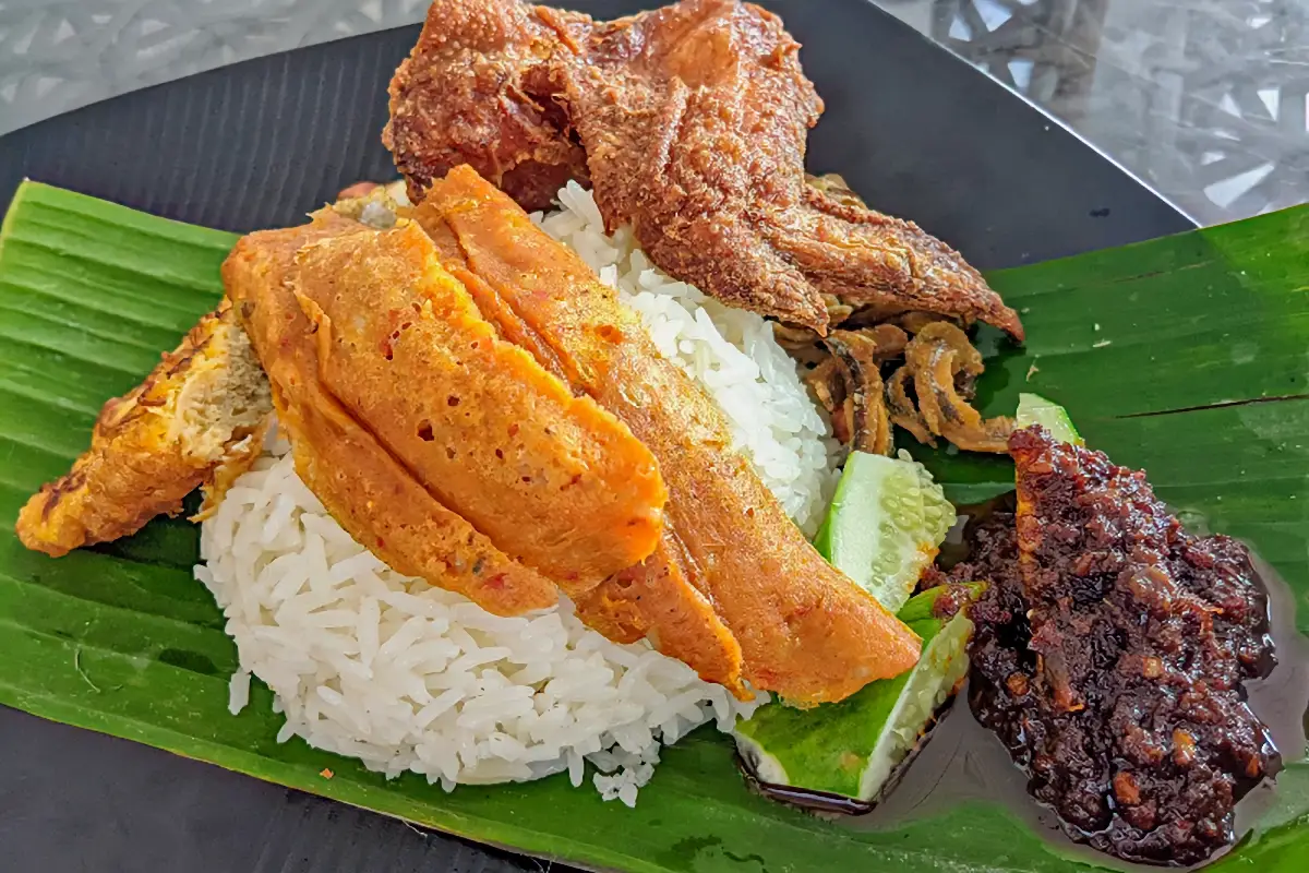 5. Nasi Lemak - Brunei food