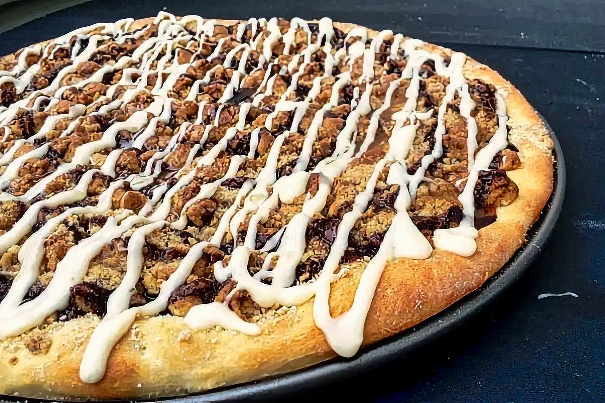 6. Cookie Dough Pizza - Cookie Pizza Recipes