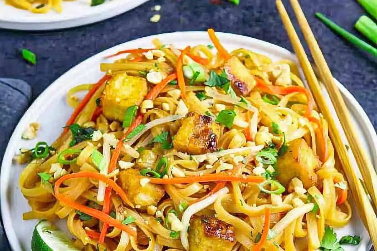 7. 30 minute Vegan Pad Thai - Vegan stir fry recipe